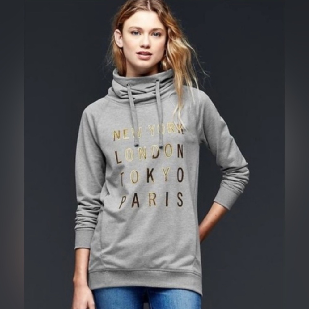 Gap Pullover Sweatshirt - image 1